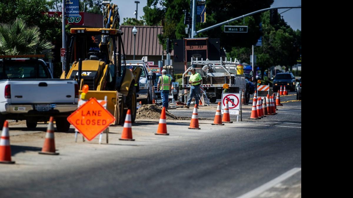 
Construction continues along R Street at the intersection of R and 18th Street in Merced on May 26.
