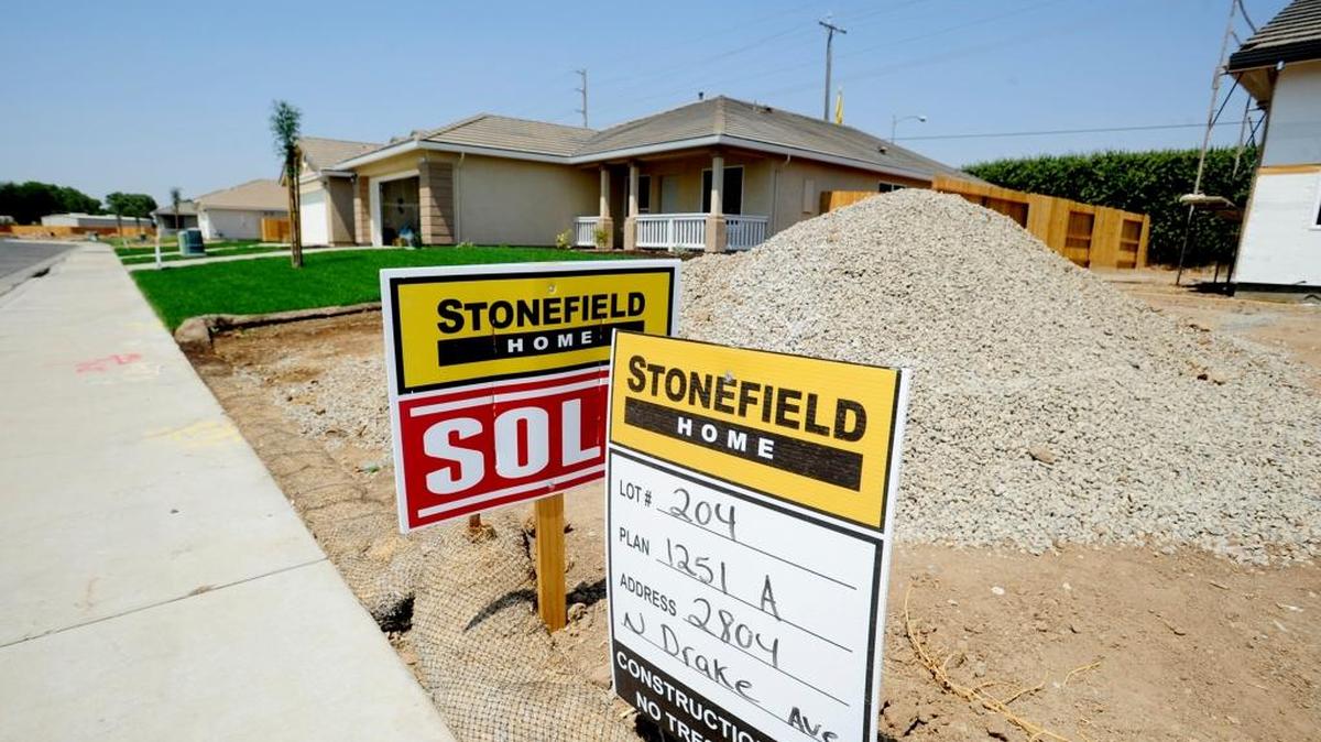 Newly constructed homes, some completed and some starting from the foundation, can be seen in the Beechwood area, between Merced and Atwater, on Aug. 17, 2016. Many new homes are being built along Drake Avenue in the Beechwood area.
