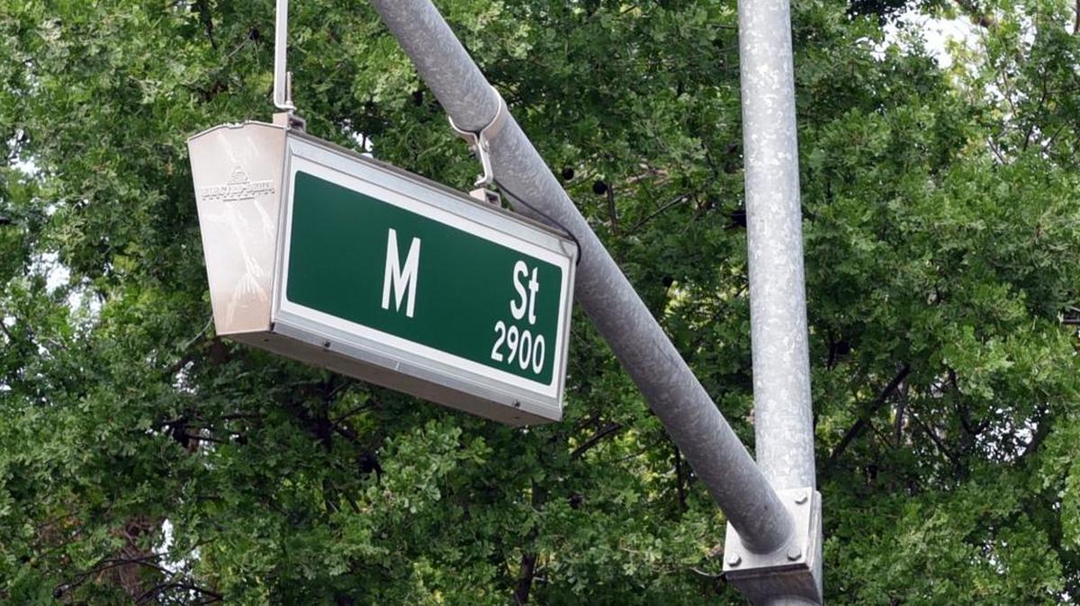 Merced Sunrise Rotary wants to add a second sign to the markings along M Street, such as this one at Bear Creek. The signs would proclaim a proposed honorary name: Veterans Boulevard.