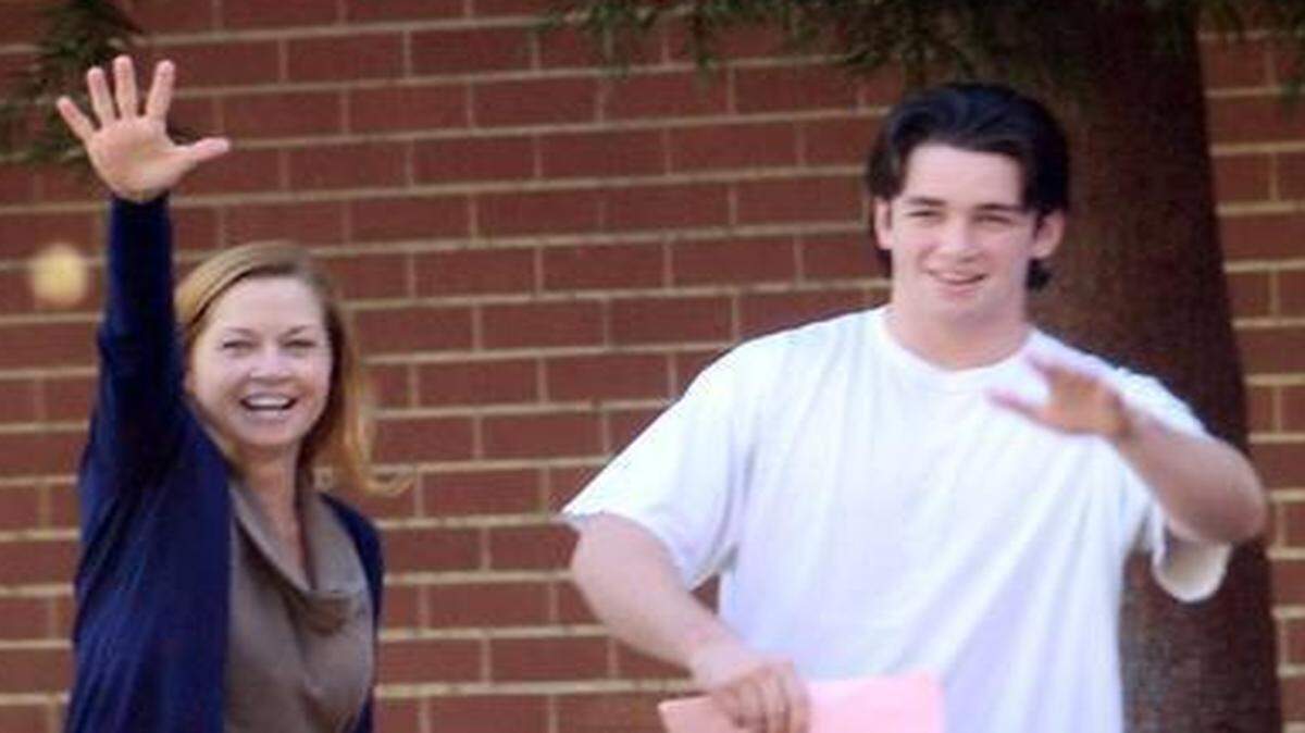 
Ethan B. Morse leaves the Merced County jail in November, accompanied by mother Cindy.
