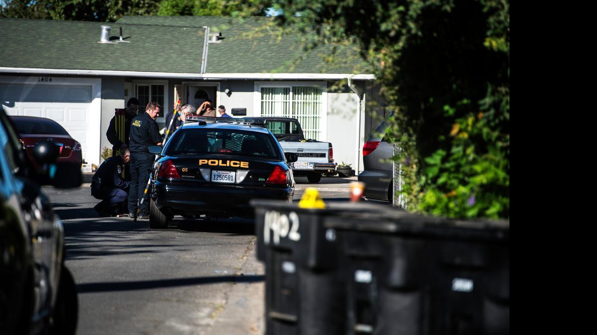
Livingston police and the California Highway Patrol investigate after a CHP officer shot a suspect at 1401 Linden Court in Livingston on Tuesday. The suspect, 24-year-old Raul Maldonado, was shot once after authorities say he attacked a CHP officer who suffered injuries to his face and arms. 
