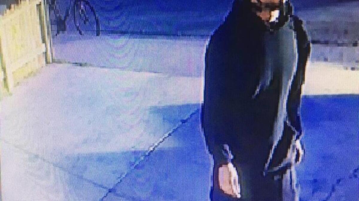 Atwater police detectives are seeking the public’s help in identifying a man who stole at least one package earlier this month from the front doorstep of a north Atwater home.