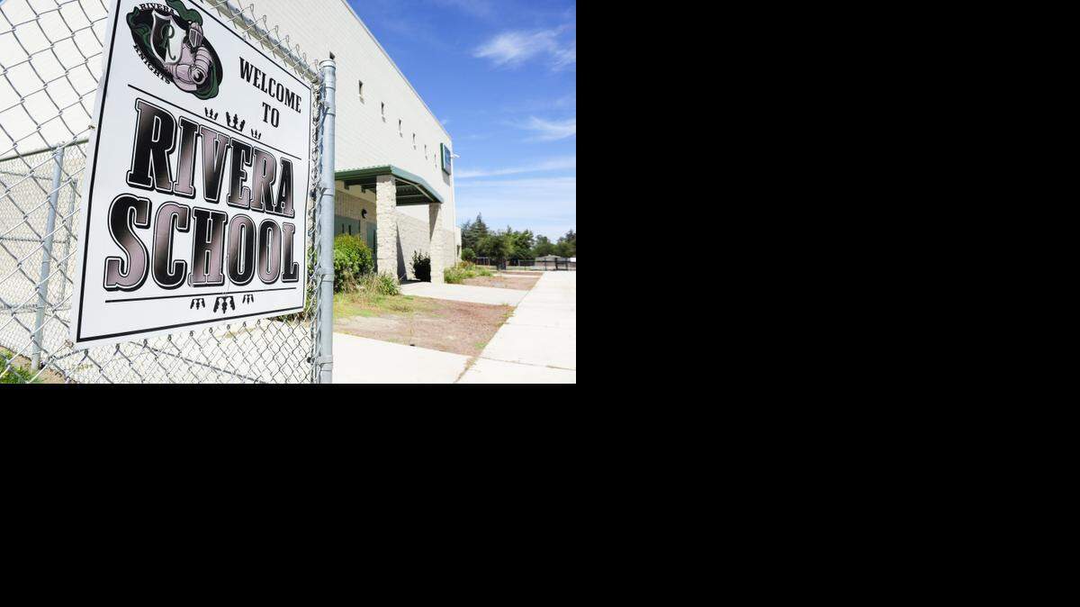 
Construction began this month on an elementary school next to Rivera Middle School. The work will finish in August 2015.
