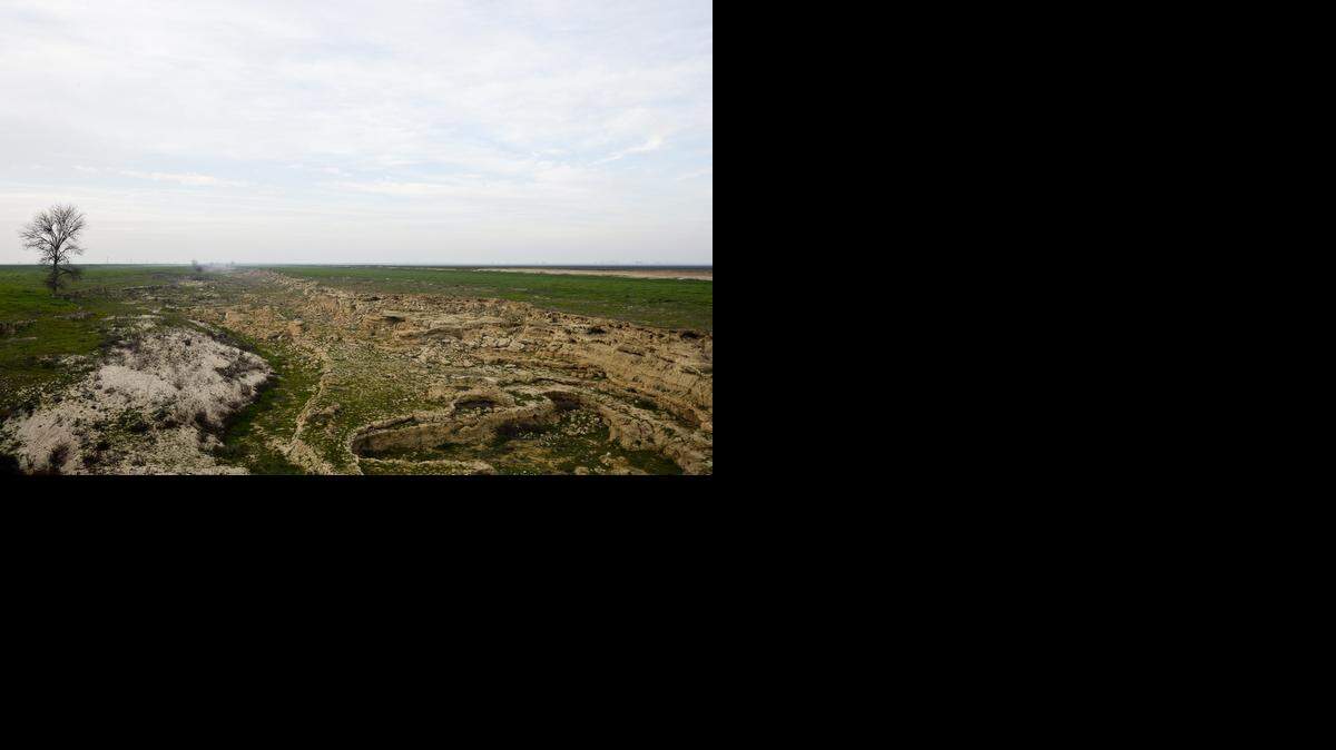 
 According to Chase Hurley, general manager of the San Luis Canal Co., 45,000 acres of agricultural land is supplied with water from this area off of Avenue 18 1/2 in Madera County. As a result, the land has subsided approximately 5 feet between 2003 and 2013.
