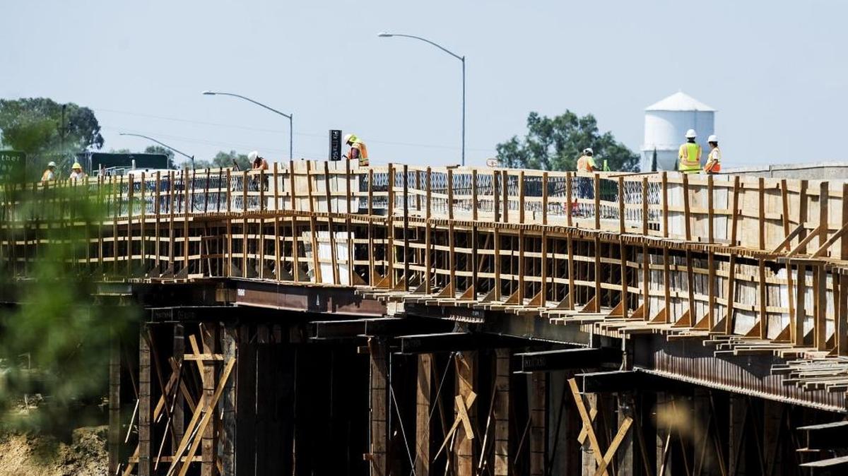 
Roadwork continues along Highway 99 near the offramp leading to Highway 140 in Merced on Tuesday.
