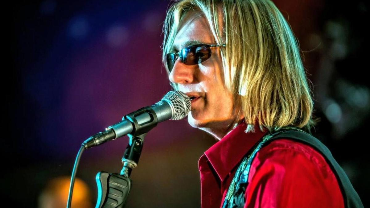 
Oregon guitarist Frank Murray is set to play with Petty Fever, a Tom Petty and the Heartbreakers cover band, at 8 p.m. Saturday at Merced Theatre, 301 W. Main St.
