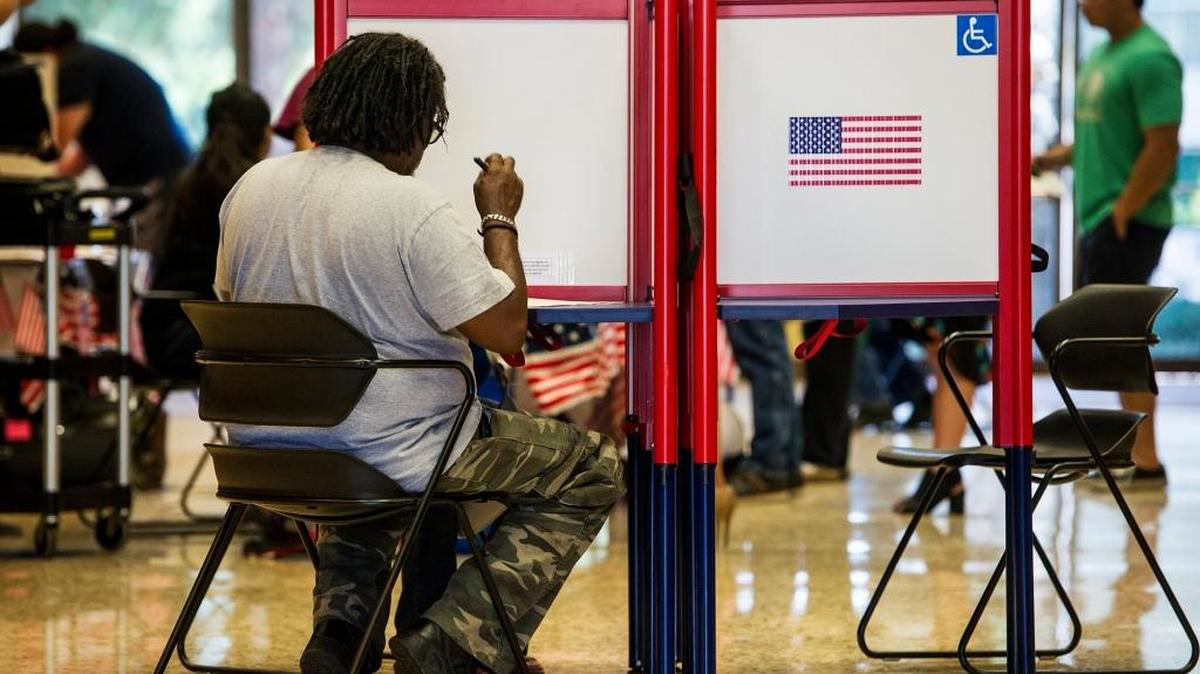 Voters fill out their ballots Tuesday, June 7, 2016, at the Merced County Administration Building at 2222 M St. in Merced.