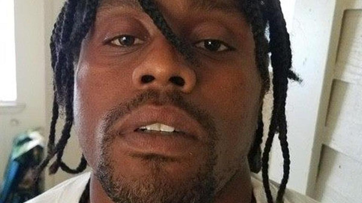 Scotty Moore, 34, Los Banos