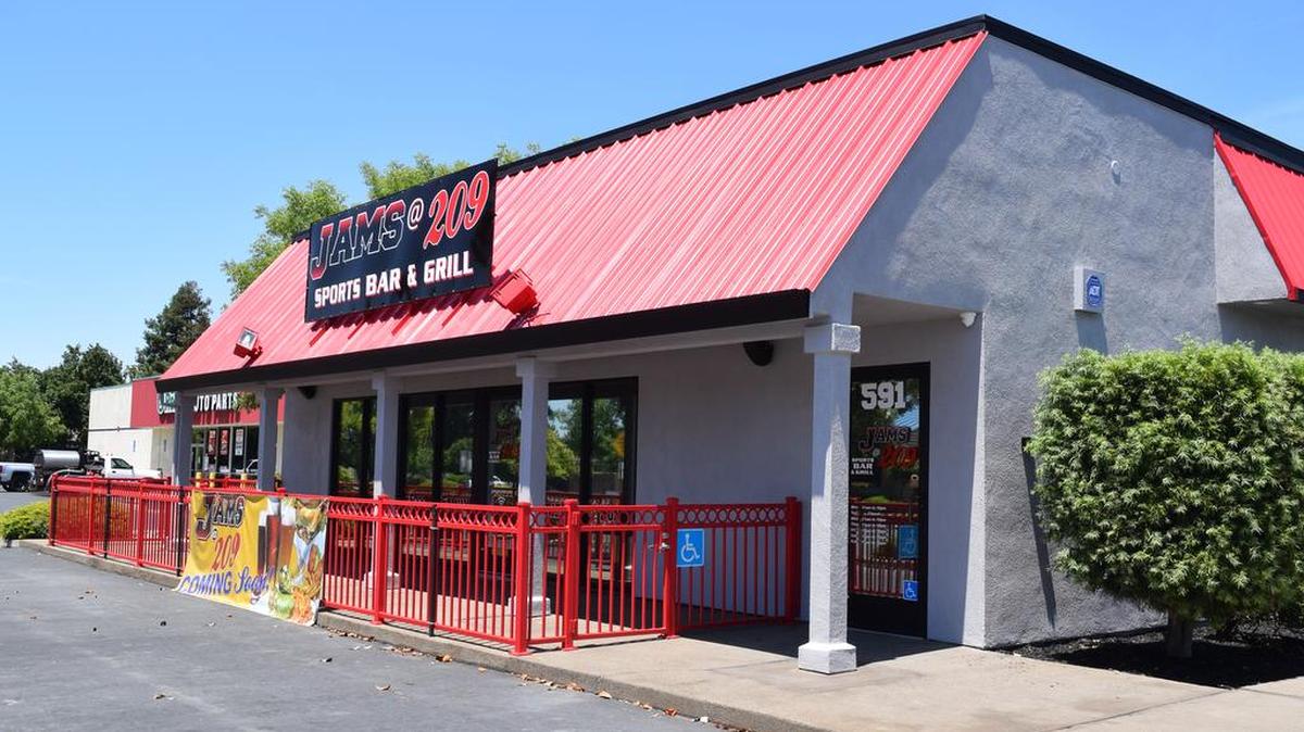 Jams 209 opened in Atwater on Friday, June 2. The sports bar’s original location is in Turlock.
