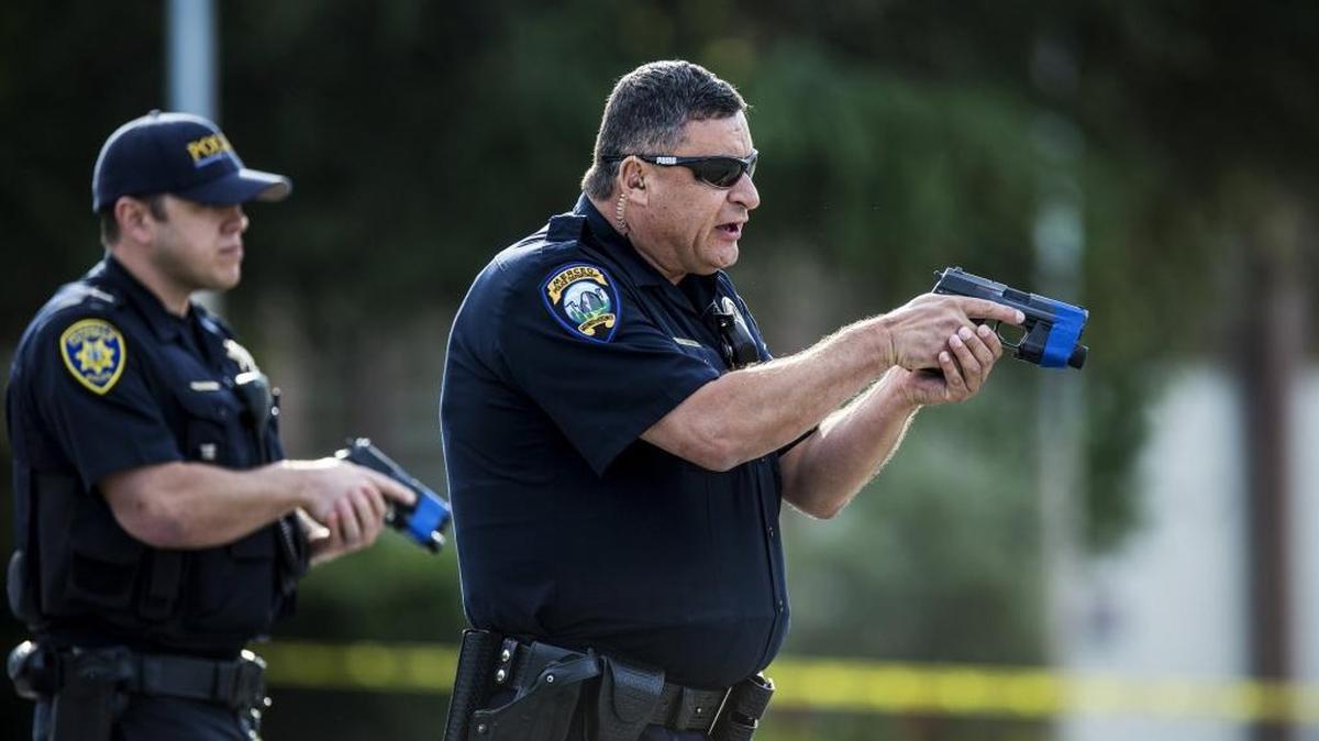 Merced police Officer Steve Smith leads the formation during an active shooter training exercise at the Merced County Fairgrounds on April 12, 2016. Police agencies from Merced, Atwater, Livingston and UC Merced took part in the training along with the Merced County Sheriff’s Department, the California Highway Patrol, Merced County Probation, Riggs Ambulance Service, the California Department of Forestry and Fire Protection, Merced County, and the Merced Fire Department.