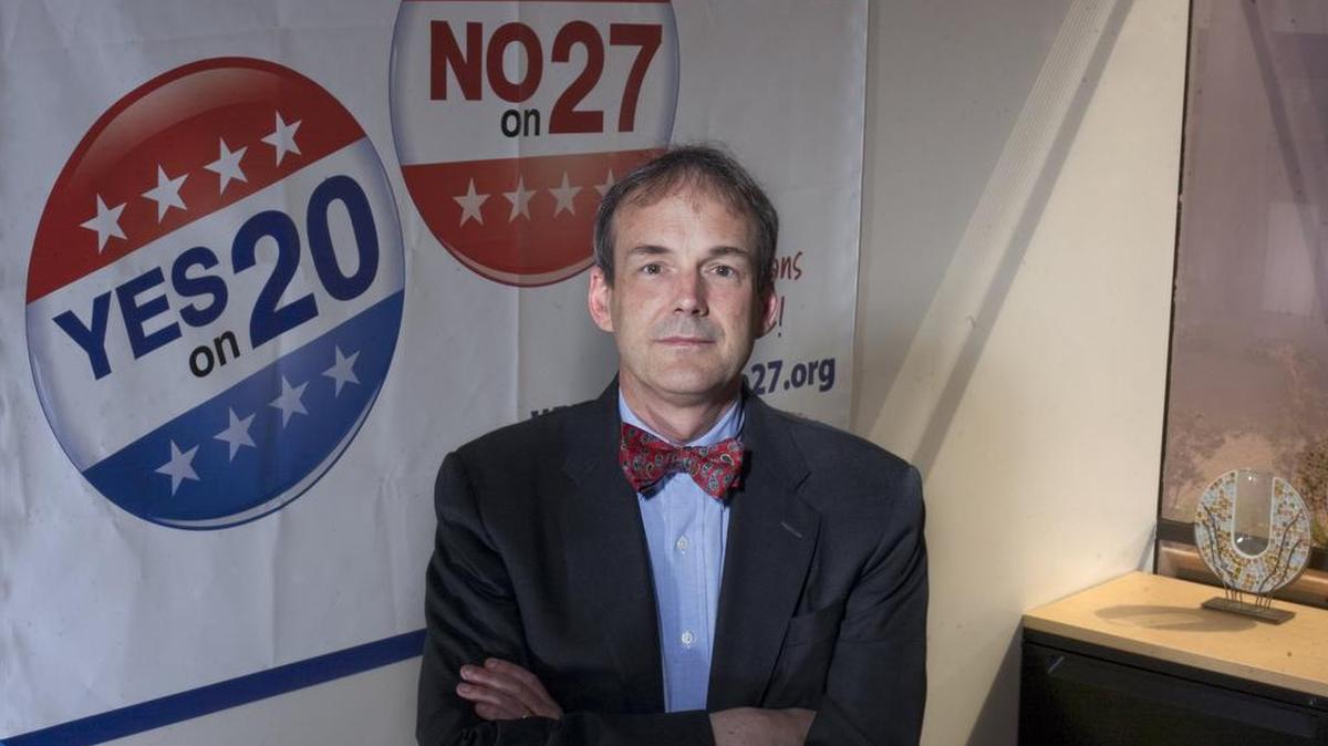 Charles T. Munger, Jr., poured millions of dollars of his own money to support Proposition 20, a 2010 state ballot measure that shifted the redrawing of congressional districts from the Legislature to an independent commission that a previous measure, also backed by Munger, had created for legislative districts. Munger’s latest cause is a ballot measure that would require bills awaiting legislative approval to be in print and posted on the internet for 72 hours.