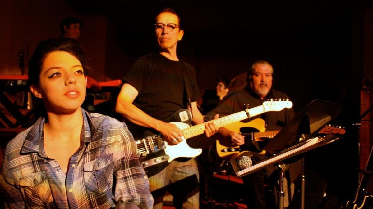 Los Lobos is a Los Angeles band that blends rock ‘n roll with Mexican, bluegrass and other forms of music.