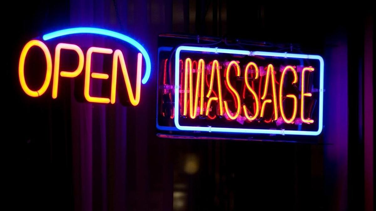 Merced went from 5 massage storefronts in 1997 to 45 in 2017, thanks to a state law that prohibited localities from imposing zoning regulations on massage businesses.