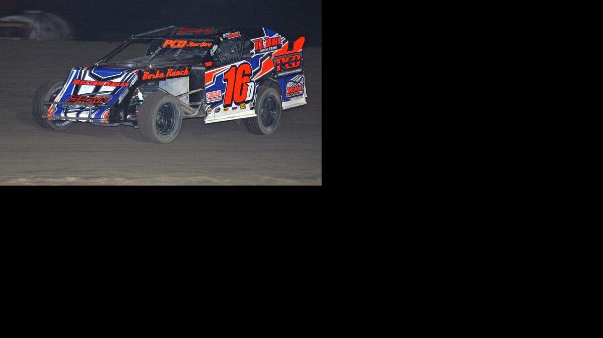 <137>(030715) Merced Speedway - Alone at the top - <137>Rick Diaz of Chowchilla races to a dominant win last week in the IMCA SportMod feature at Merced Speedway. <137>(Merced, CA)<137>