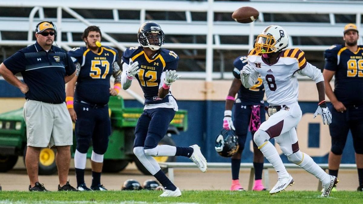 
Merced College freshman wide receiver Nih-jer Jackson (12) catches a pass along the sideline during a loss to Hartnell on Oct. 3. 

