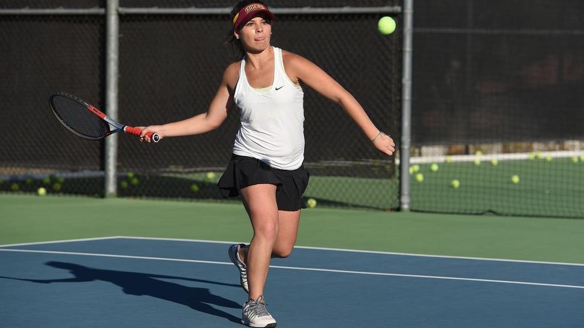 Taylor Torongo of Los Banos High prepares to hit the ball back to Central Catholic’s Anna Ballatore (not pictured). Ballatore won the match.
