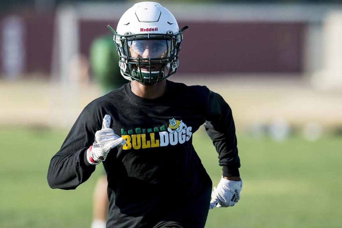 Le Grand wide receiver Michael Dinkins is a big-play threat and one of the Southern League’s most dangerous offensive weapons.
