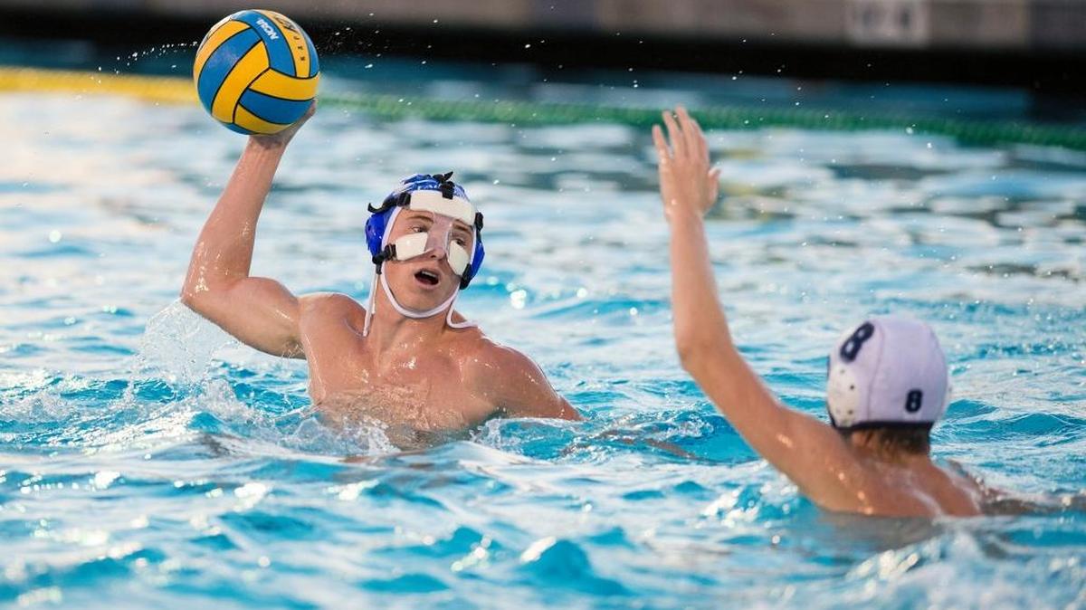 Atwater’s Connor Norton (10) shoots on net during game last season. All Merced Union High School District schools cancelled outdoor sporting events on Wednesday due to the poor air quality.
