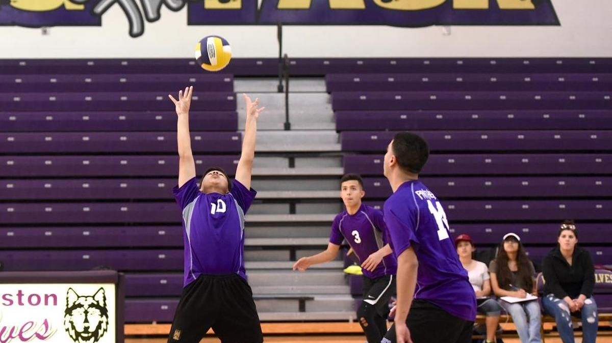 Pacheco's Mario Valtierra (10) sets a ball during the opening set on Monday. Valtierra had a team-high 10 assists in the victory. Monday, April 4, 2016 in Livingston.