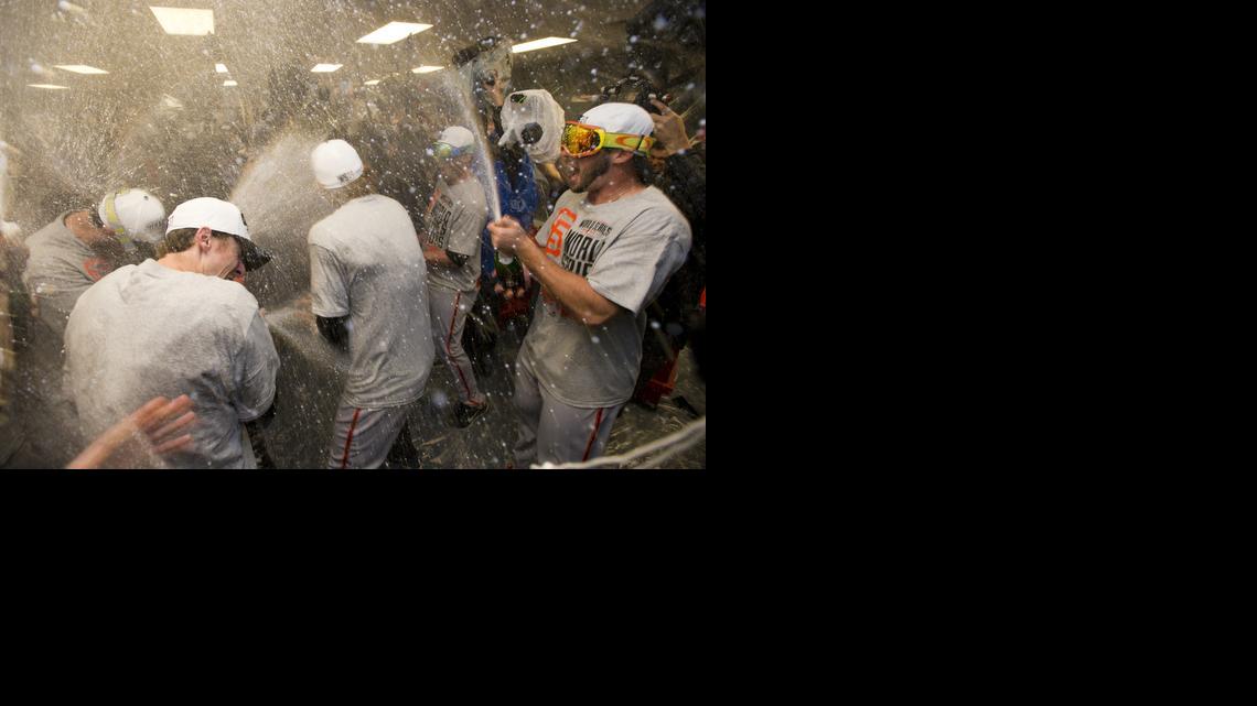 CHAMPIONS! Giants ride arm of Bumgarner to title