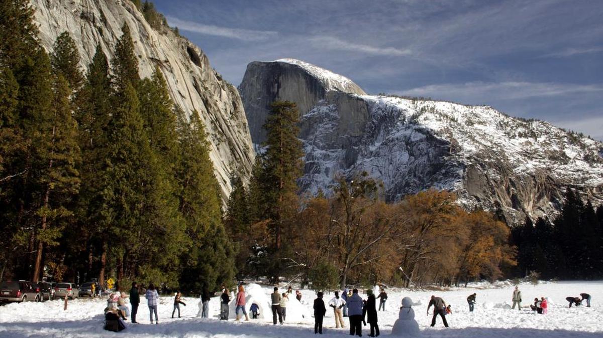 
Only 17% of the park’s total annual visitors arrive from November through March. There’s also ice skating at the open air rink at Curry Village and a wide variety of winter sports at Badger Pass: downhill skiing, cross-country skiing, snowshoeing, and snow tubing. 
