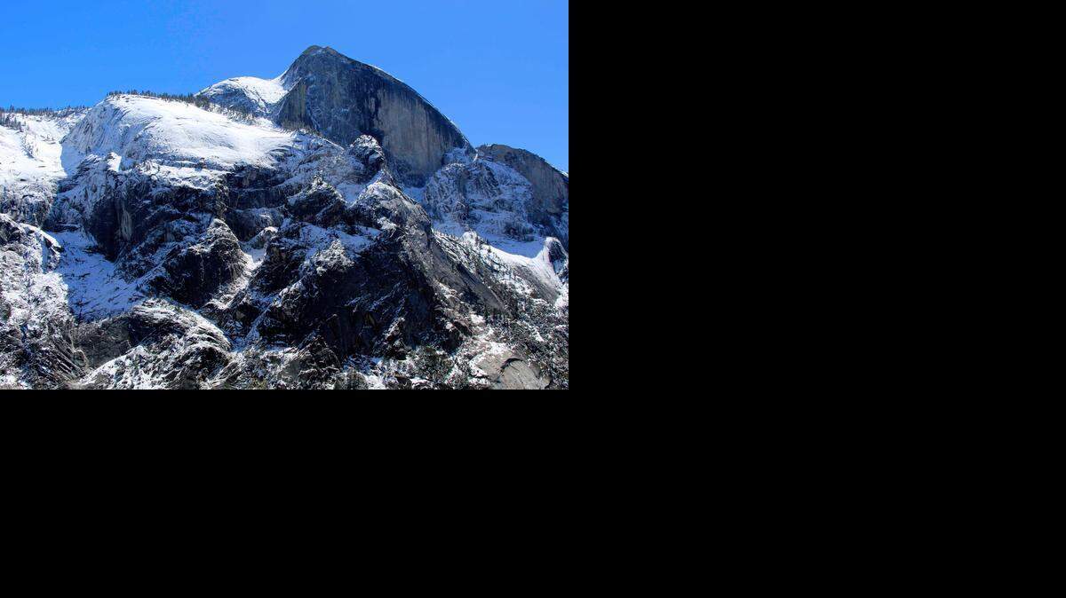 <z_idx_alfa>Snow Creek Trail is a strenuous hike, but the view of fresh snow on Half Dome is worth the effort.<252></z_idx_alfa>
