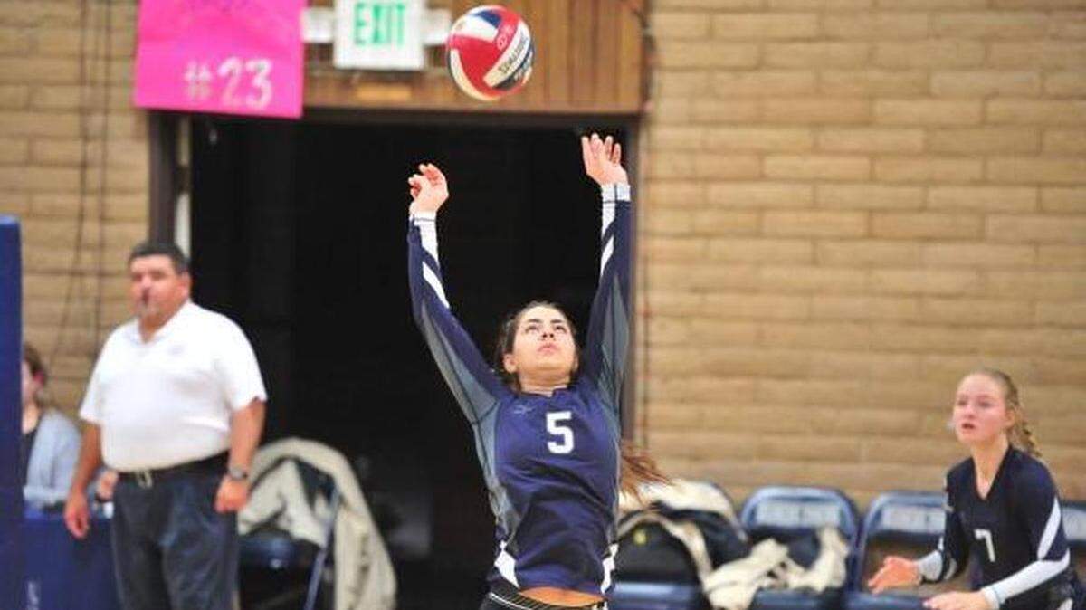 Stone Ridge Christian junior Brooke Wareham sets the ball in a match against Redding Christian on Saturday, Nov. 10, 2018. Wareham was sidelined for seven months after suffering seizures. She returned to the court this season and has been making an impact during the Knights’ playoff run.